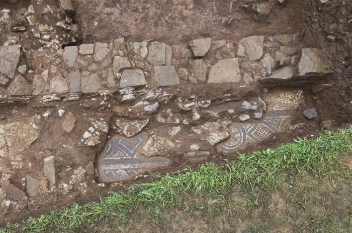 1-588.jpg